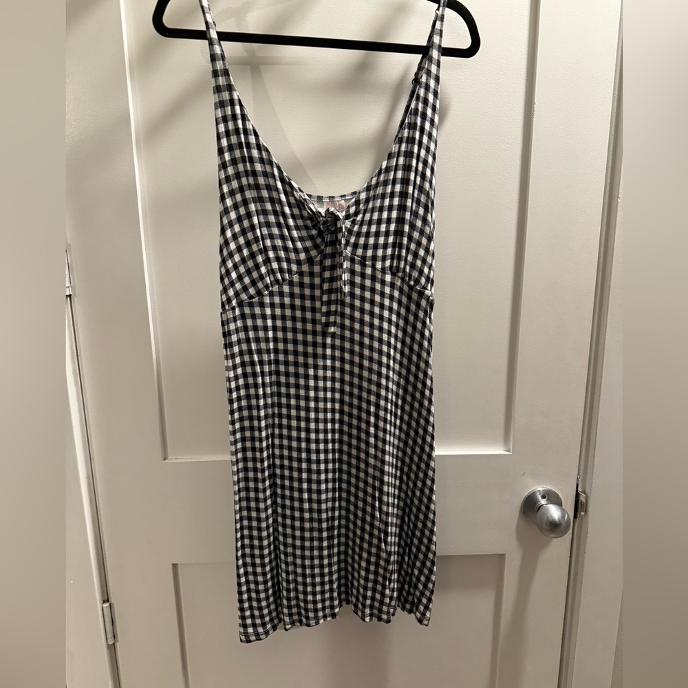 2/$30 Black and White Gingham Nightgown